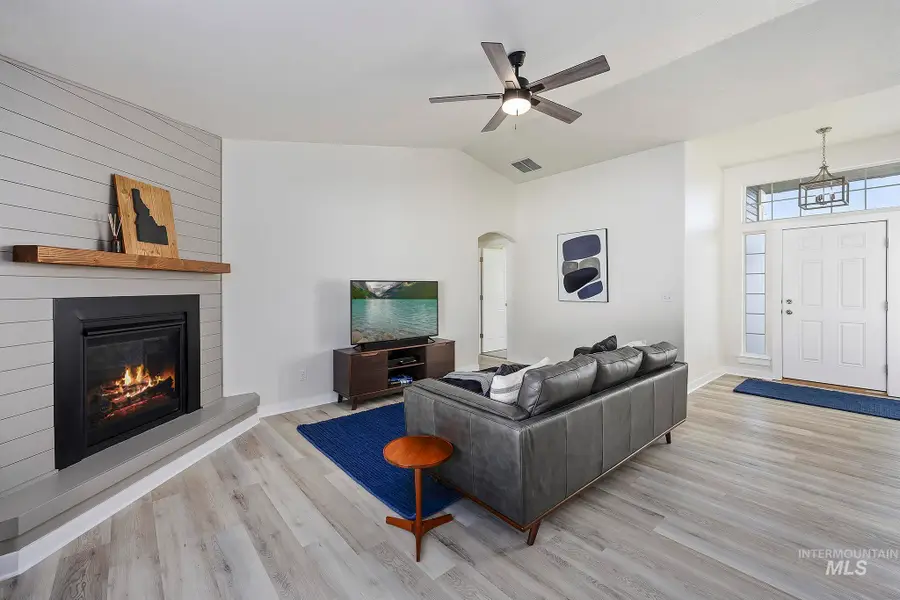 234 Canyon Crest Dr W, Twin Falls, ID 83301 - Image #3