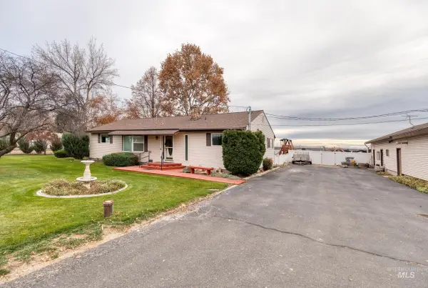 9631 Cherry Lane, Nampa, ID 83687