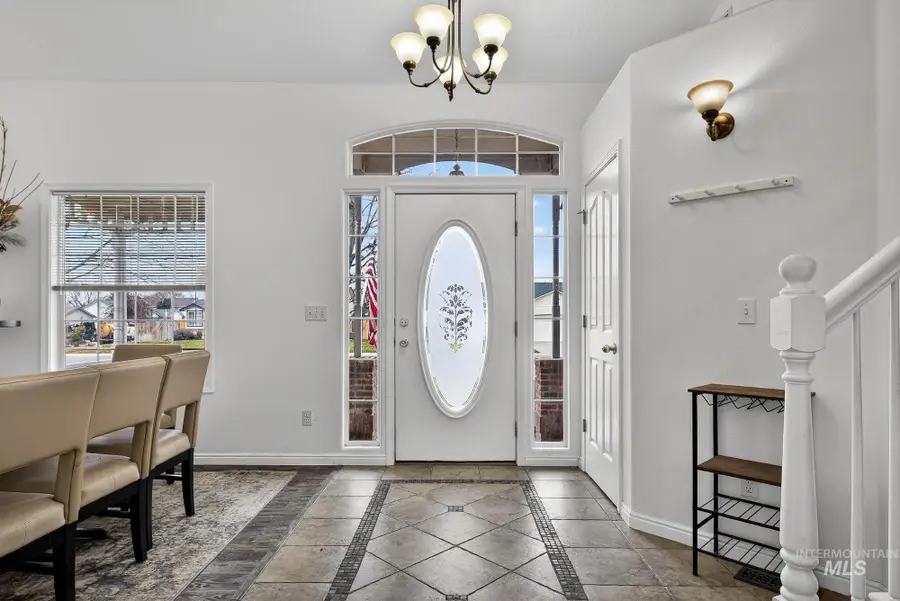 1206 Talon Ct, Caldwell, ID 83607 - Image #3