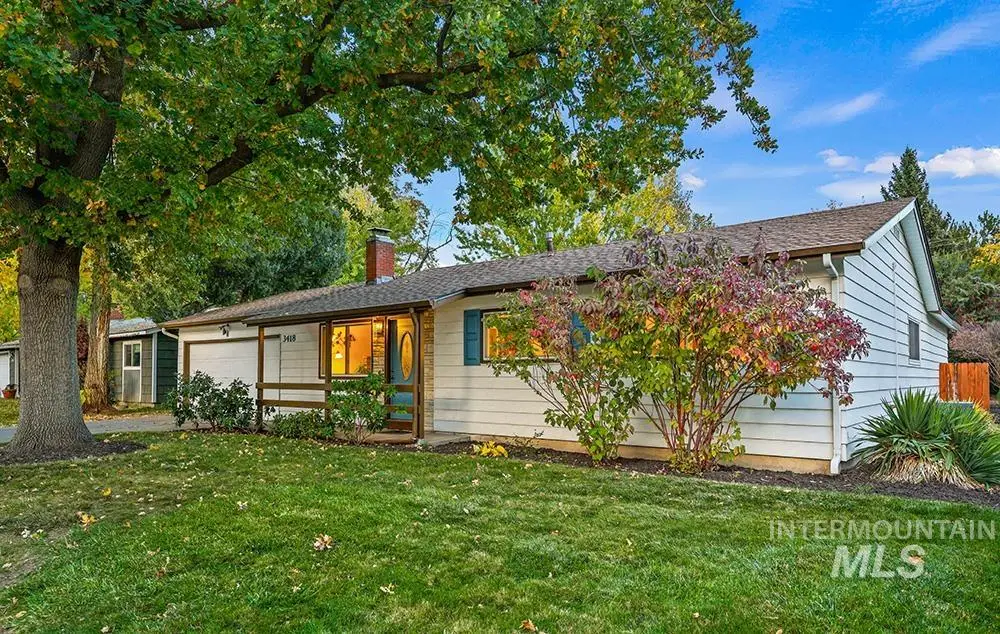 3418 N Red Oak Dr, Boise, ID 83703 - Image #1