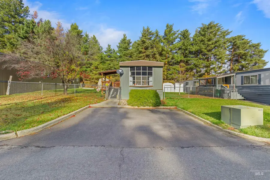 605 N Almon #10, Moscow, ID 83843 - Image #2