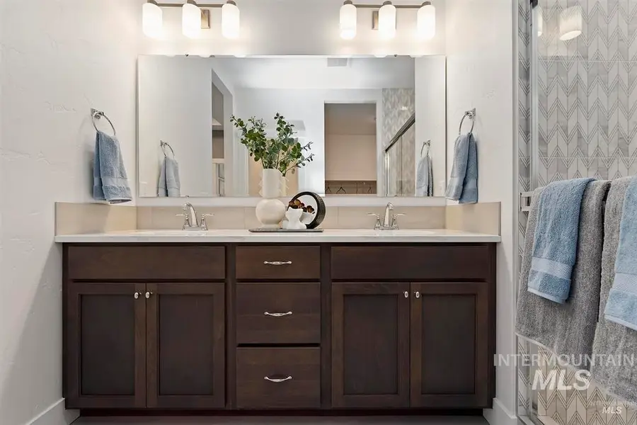 5842 N Static Line Ave, Meridian, ID 83646 - Image #2