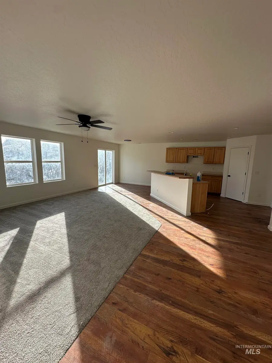 93 E Roselake, Middleton, ID 83644 - Image #2