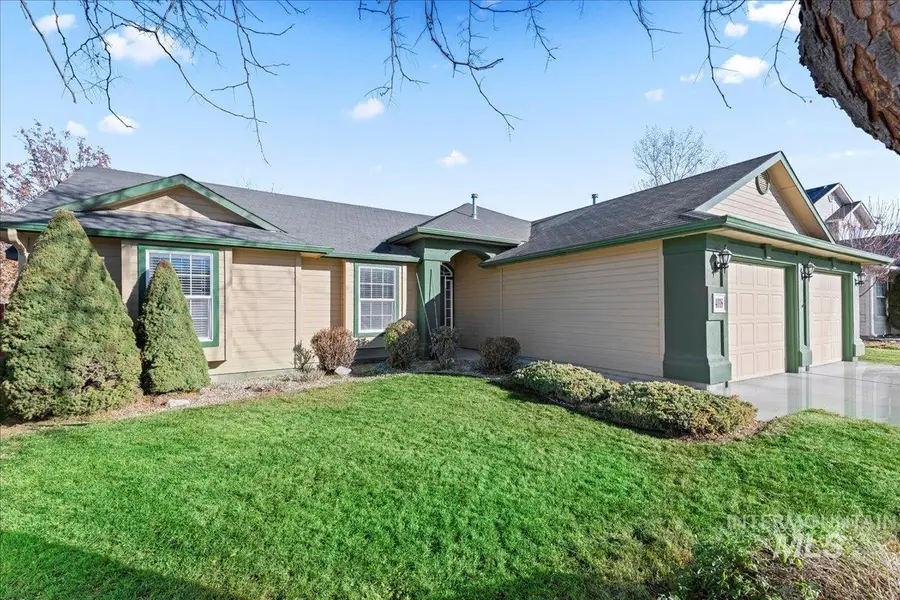 4018 E Indigo Ct, Nampa, ID 83687 - Image #2