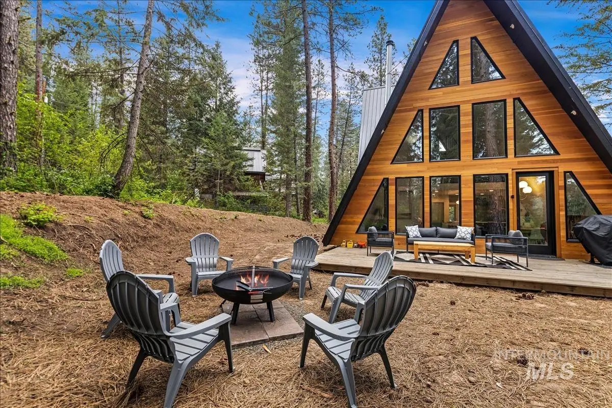 64 Fairway Dr, Garden Valley, ID 83622 - Image #1