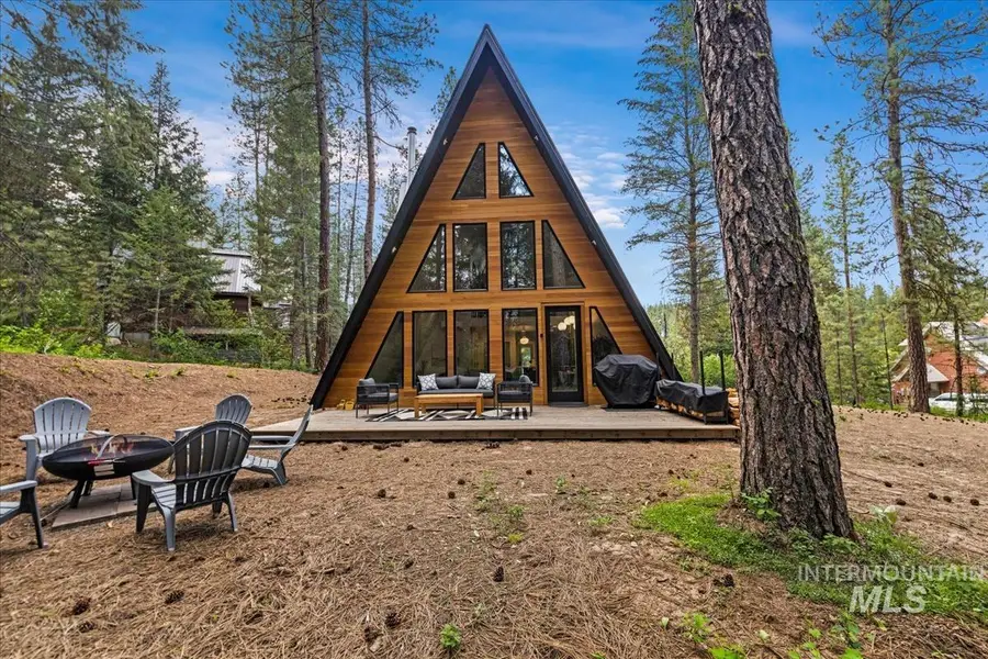 64 Fairway Dr, Garden Valley, ID 83622 - Image #3