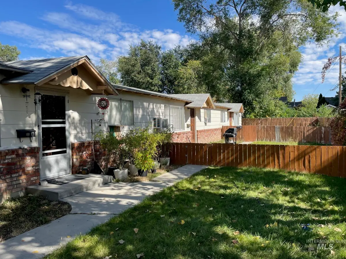 918 NW 4th St, Meridian, ID 83646 - Image #1