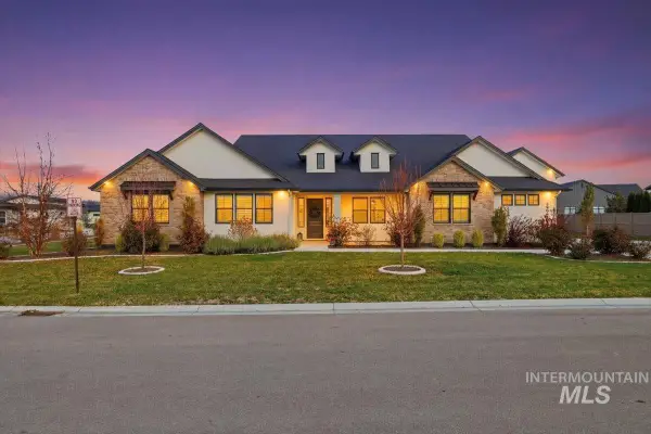 5906 N Schumann Ln, Meridian, ID 83646