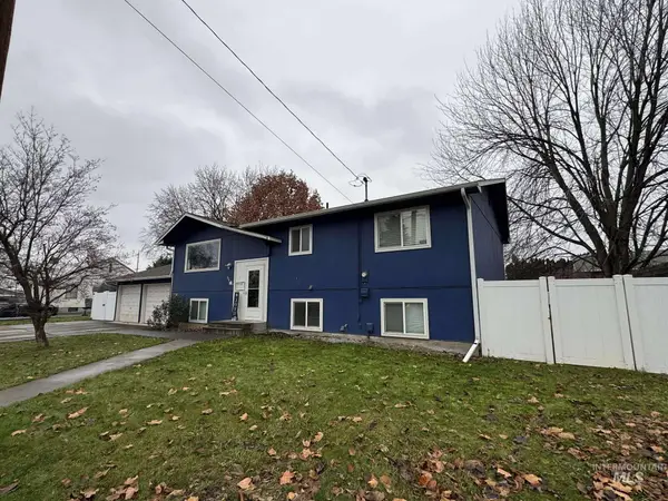 930 Preston Ave, Lewiston, ID 83501