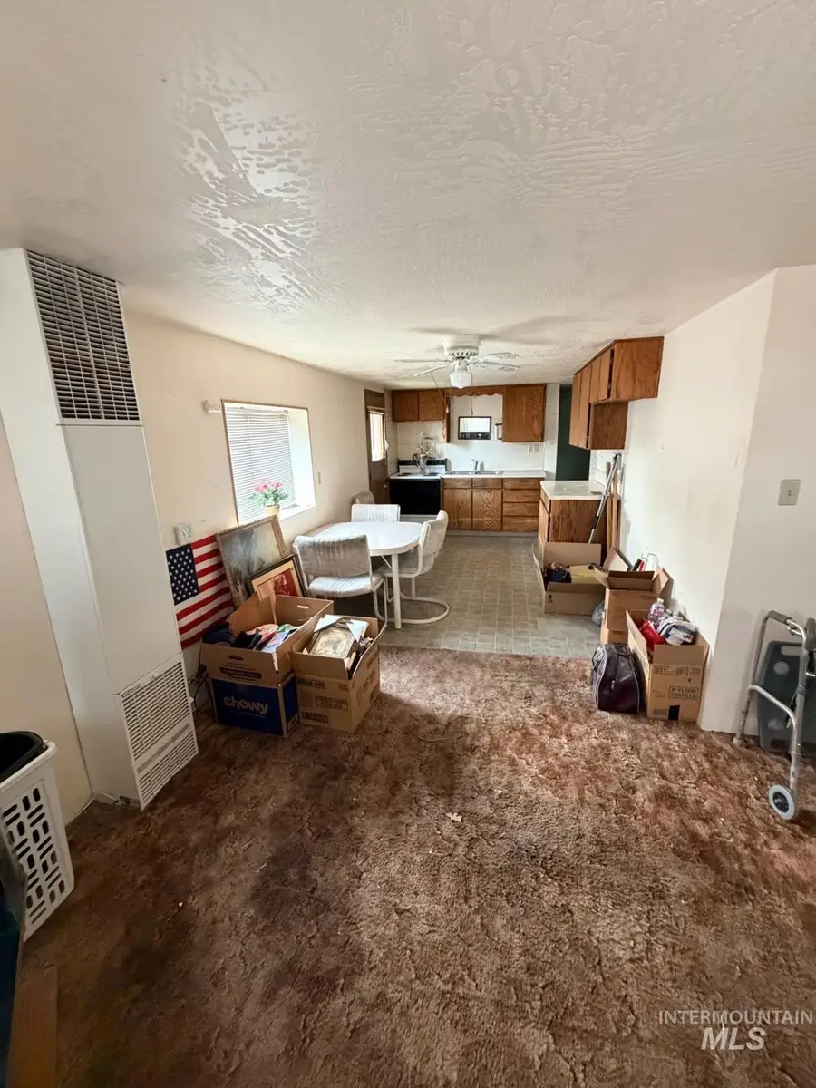 718 E Belmont St, Caldwell, ID 83605 - Image #3