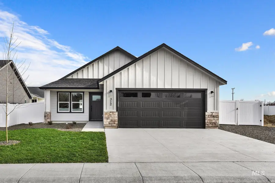 312 N 11th St, Parma, ID 83660 - Image #2