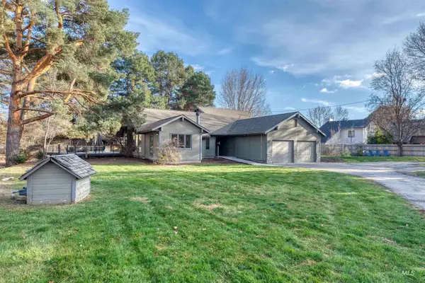 1777 E Holden Ln, Boise, ID 83706
