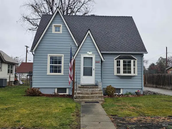 644 N 7th St, Payette, ID 83661