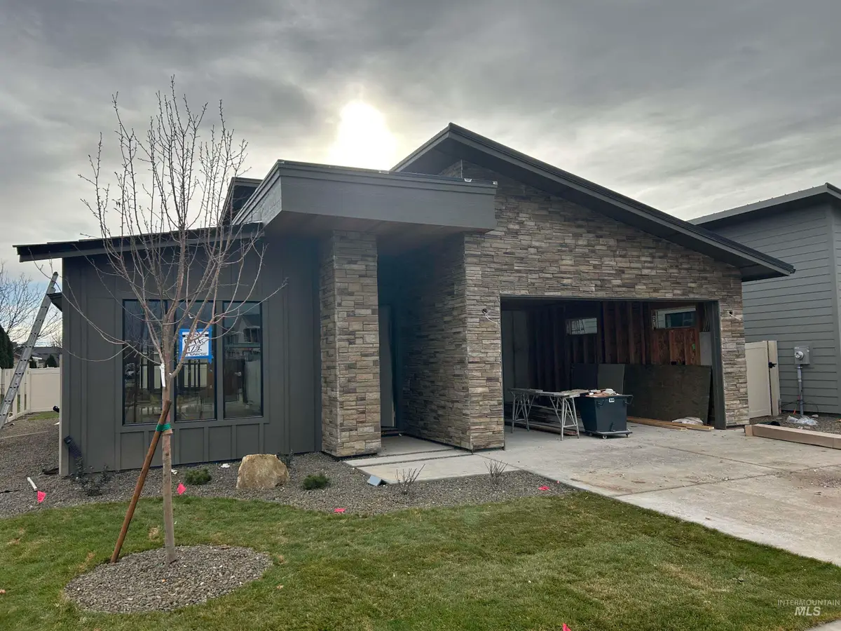 611 W Wrangler, Meridian, ID 83646 - Image #1