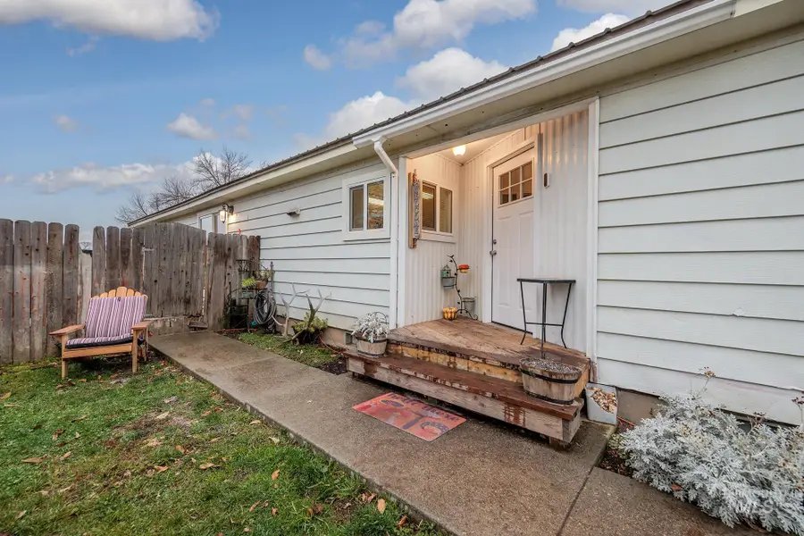 1165 Pioneer, Weiser, ID 83672 - Image #2