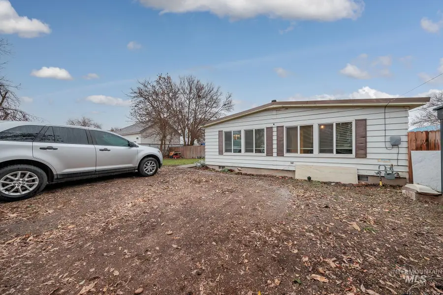 1165 Pioneer, Weiser, ID 83672 - Image #3