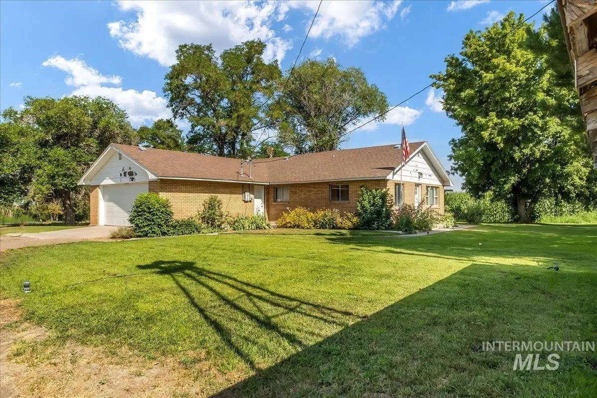 137 S 200 W, Jerome, ID 83338 - Image #1