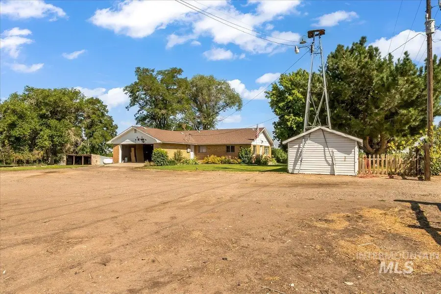 137 S 200 W, Jerome, ID 83338 - Image #2