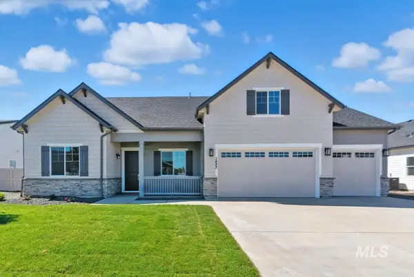 2247 N Kenora Ave, Star, ID 83669