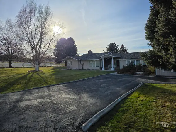 4033 Canyon Ridge Dr, Twin Falls, ID 83301
