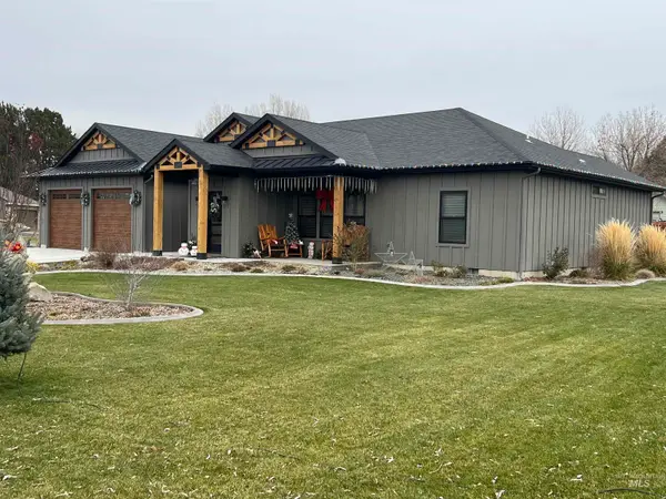 2624 S 950 E., Hagerman, ID 83332