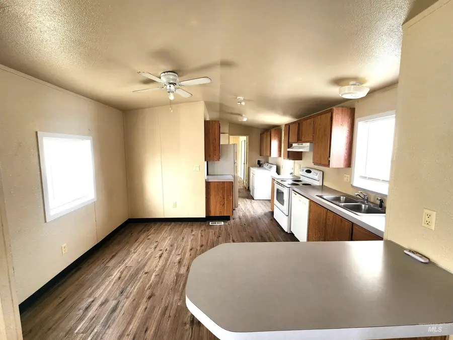 616 N. Kings Rd #Trlr 9, Nampa, ID 83687 - Image #3