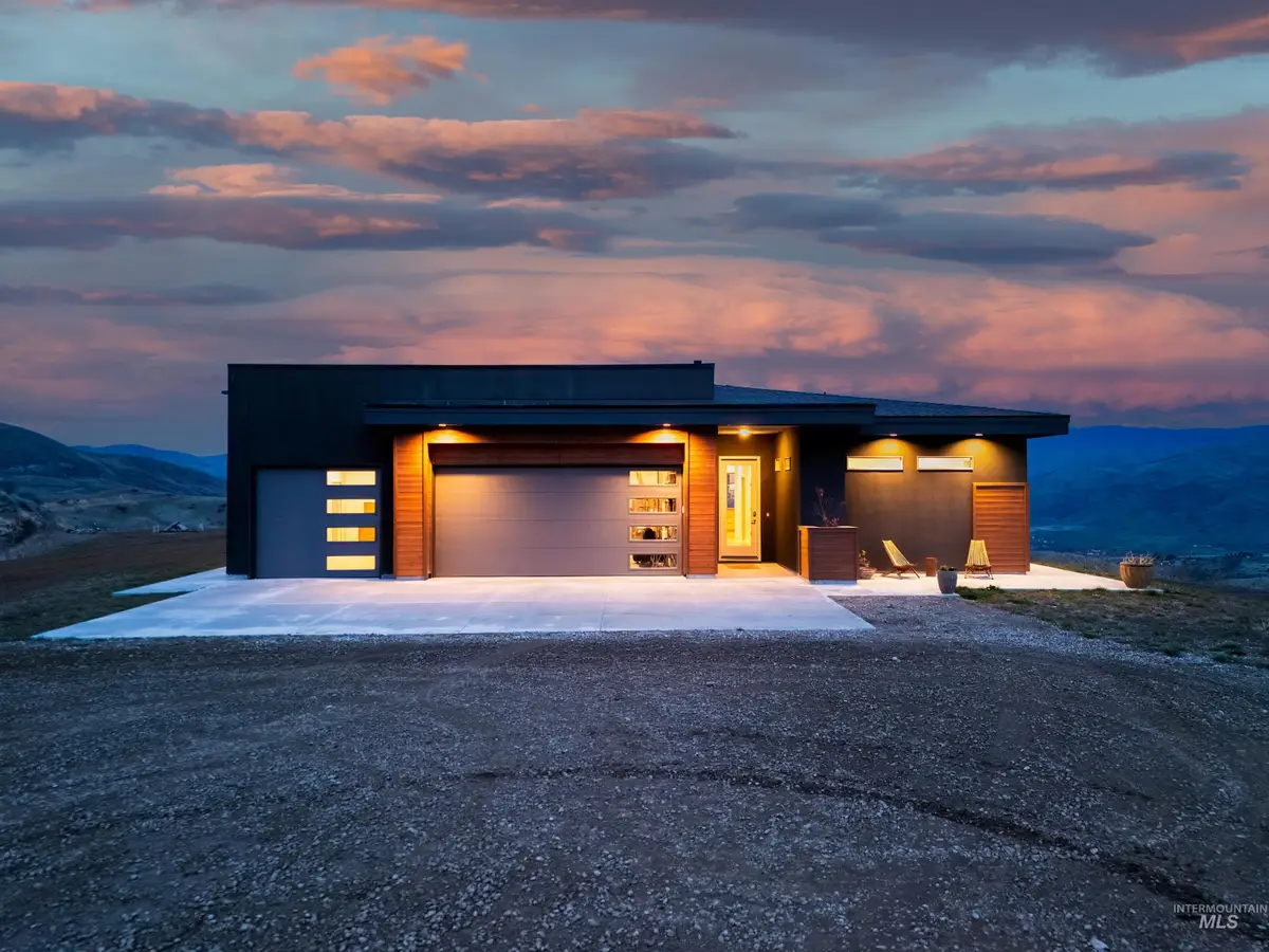 170 Summit Ridge Rd, Horseshoe Bend, ID 83629 - Image #1