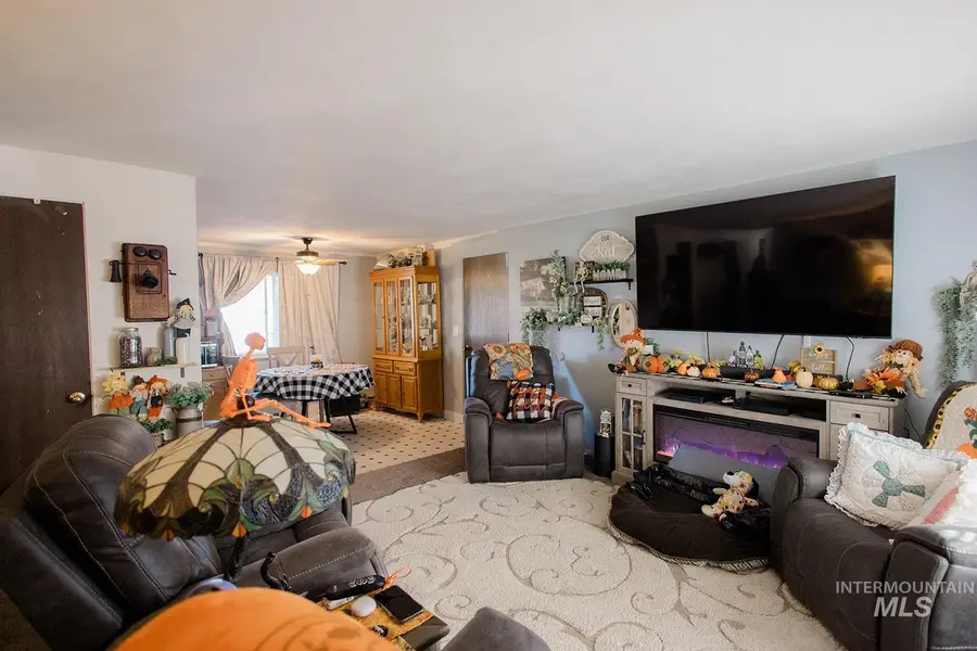 160 S 11th East, Mountain Home, ID 83647 - Image #2