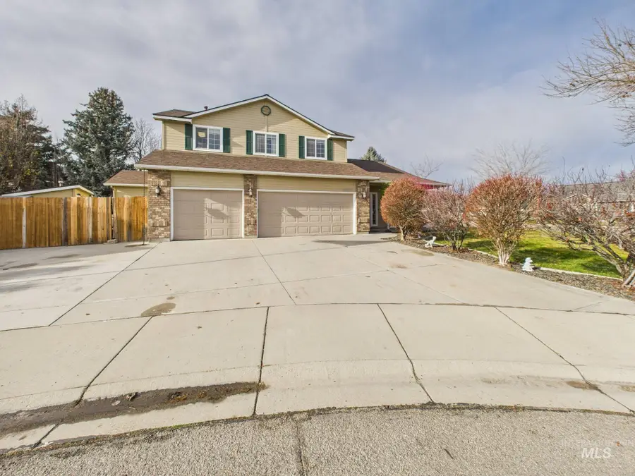 3397 W Park Creek Dr, Meridian, ID 83642 - Image #2