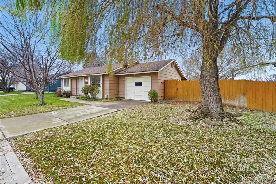 3199 N Cribbens Ave, Boise, ID 83713 - Image #3