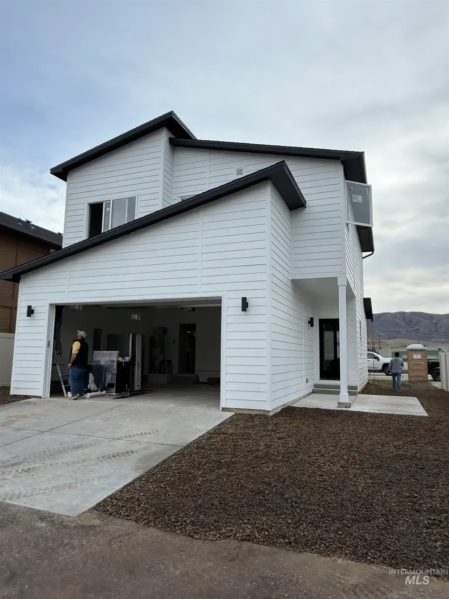 144 Dovetail Drive, Horseshoe Bend, ID 83629 - Image #2