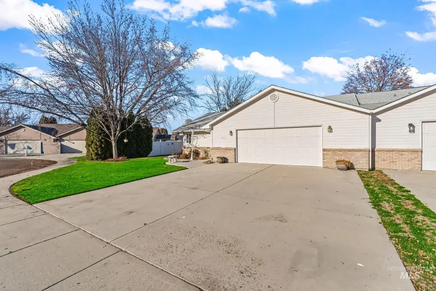 710 W Benton, Nampa, ID 83651 - Image #3