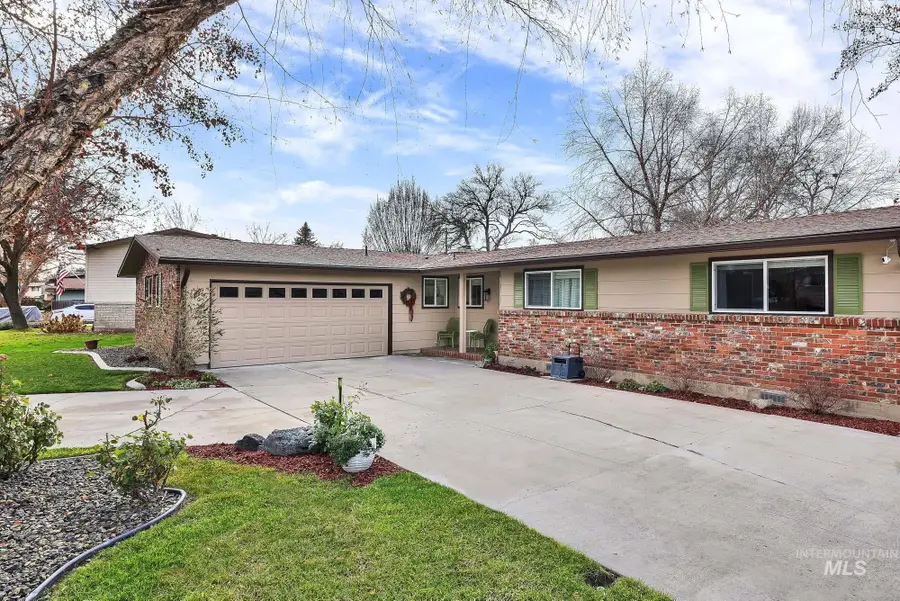 8907 W Stynbrook Dr, Boise, ID 83704 - Image #2