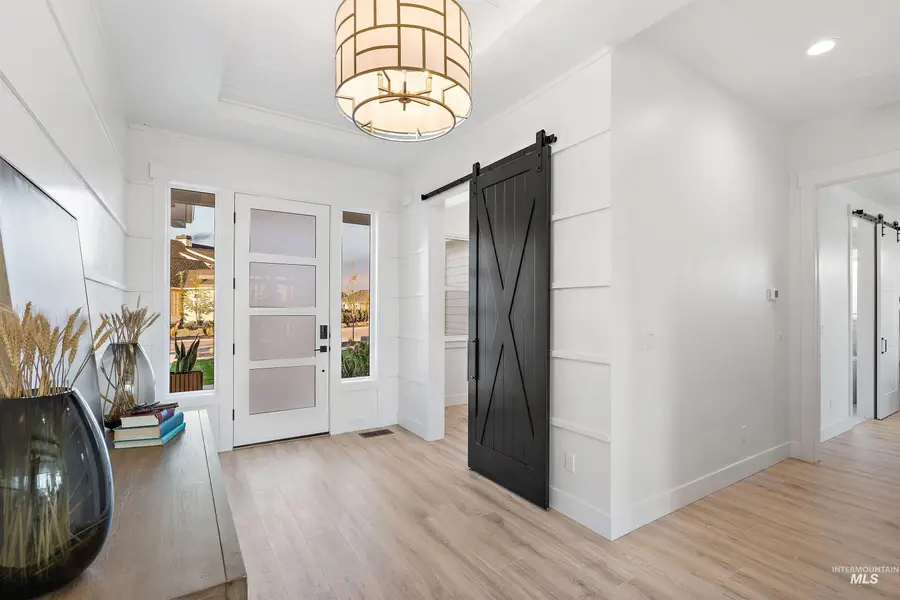 62 W Producer Dr, Meridian, ID 83646 - #3