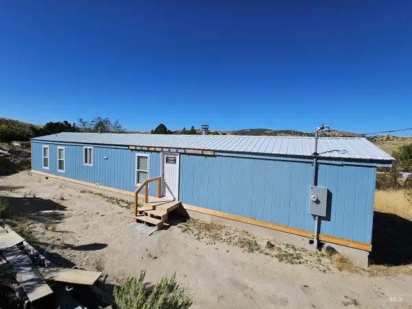 3059 Garden Pl, American Falls, ID 83211