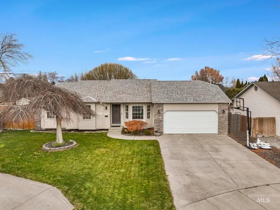 321 Cedarpark Cir, Twin Falls, ID 83301 - Image #2