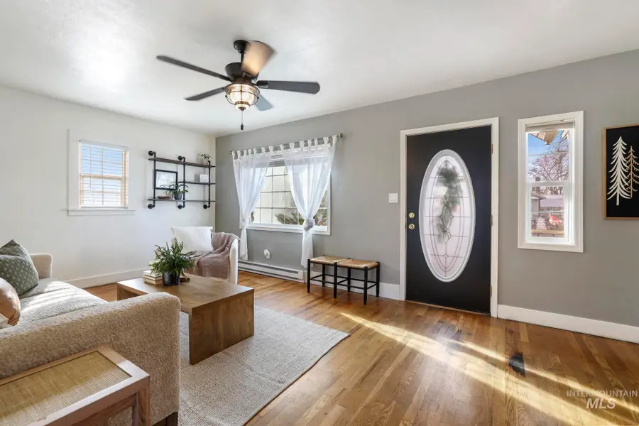 302 Nevada Street, Gooding, ID 83330 - Image #3