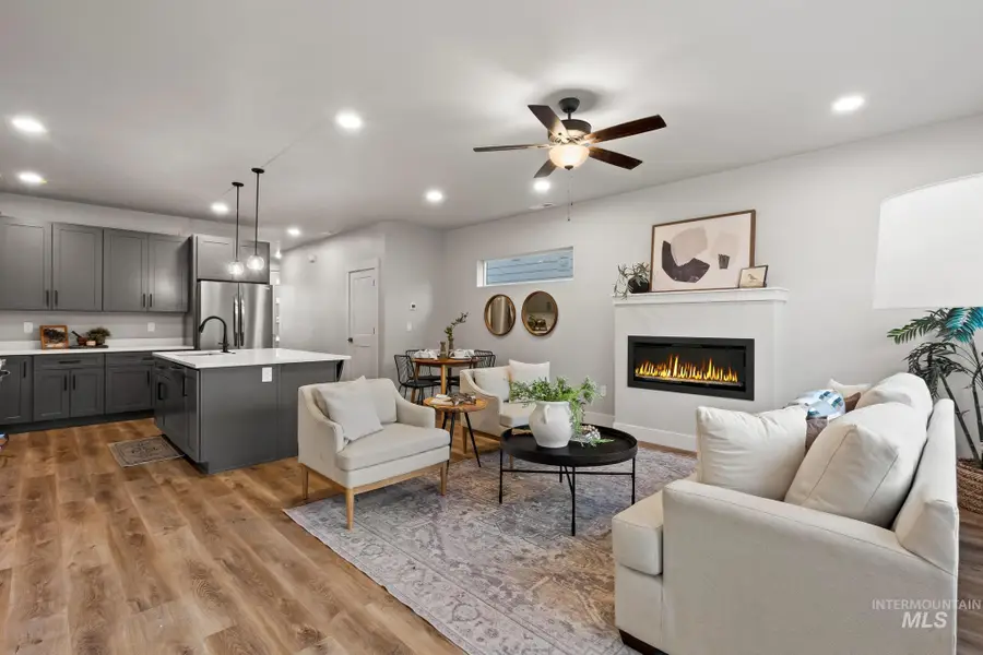 2101 S Pacific St, Boise, ID 83705 - Image #2