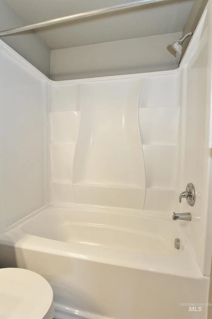 1417 E Carter Ln, Boise, ID 83706 - Image #3