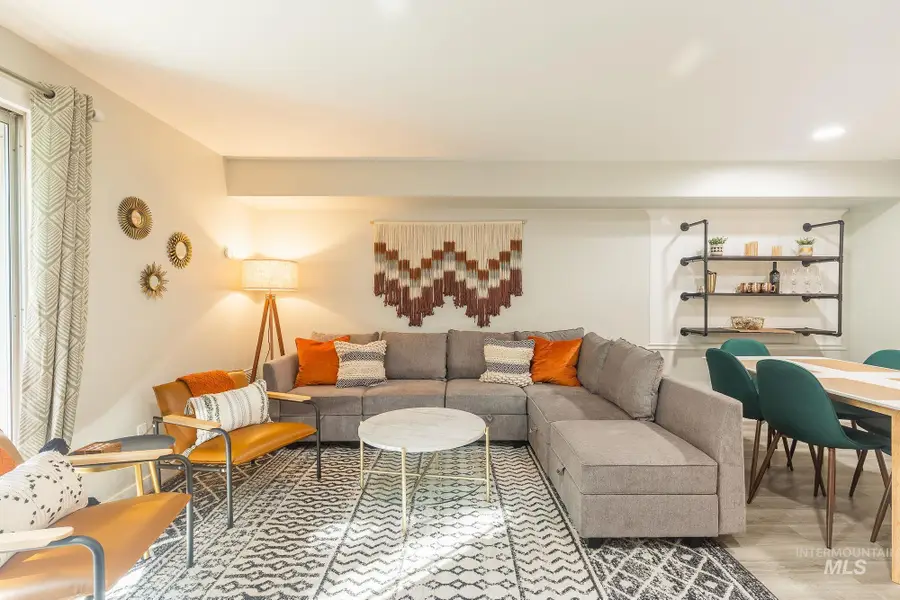 352 N Eagle Glen, Eagle, ID 83616 - Image #3