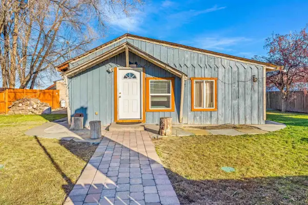 622 1st Ave E, Gooding, ID 83330