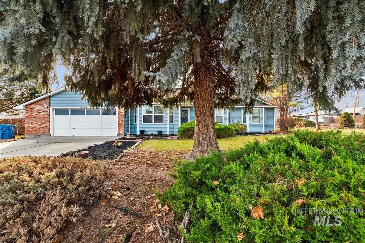 2804 Hillcrest Ln, Caldwell, ID 83605 - Image #1