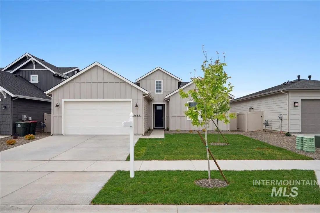 9085 W Moon River Dr, Star, ID 83669 - Image #1