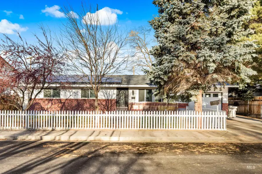 510 Chestnut Street, Mountain Home, ID 83647 - Image #2