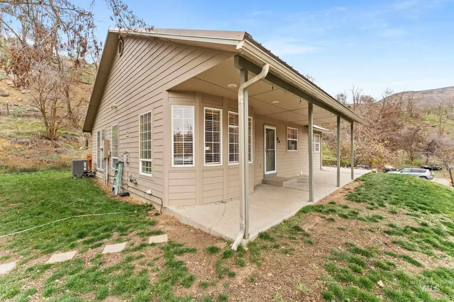 3 Branch Rd., Horseshoe Bend, ID 83629 - Image #3