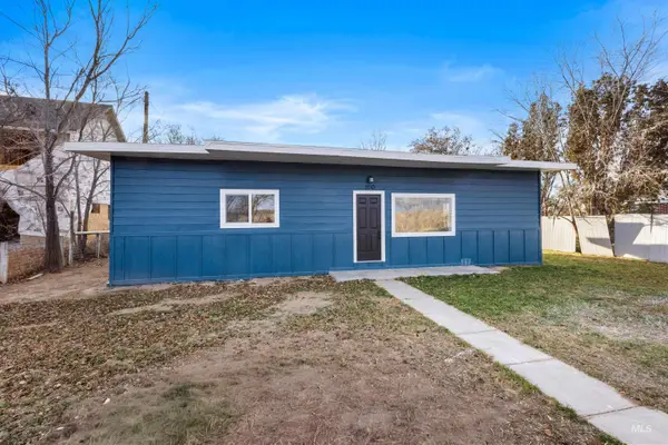 850 Riverside Ave, Grand View, ID 83624