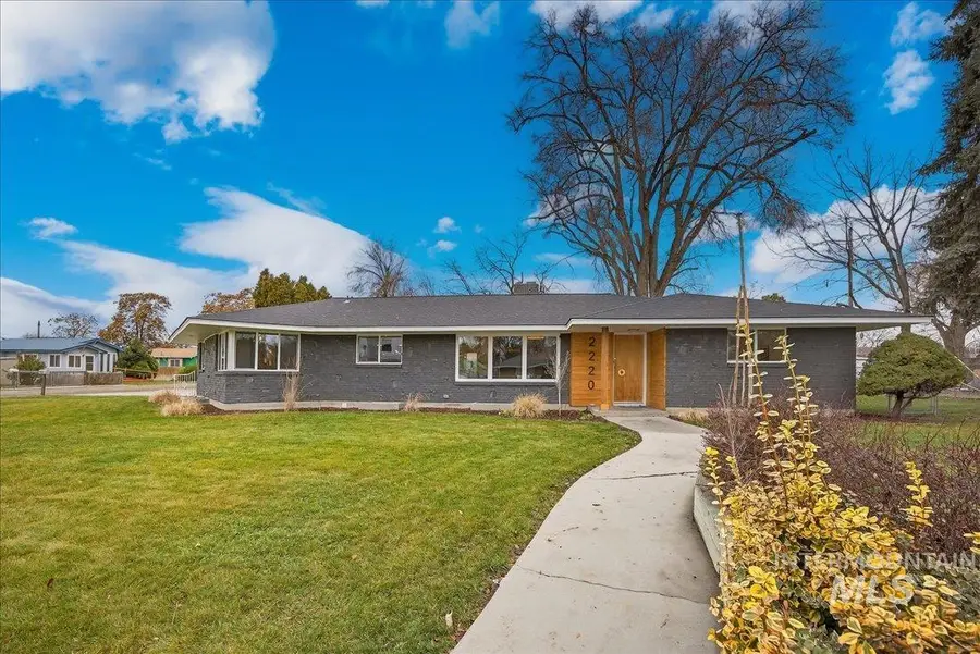 2220 S Indiana Ave, Caldwell, ID 83605 - Image #2