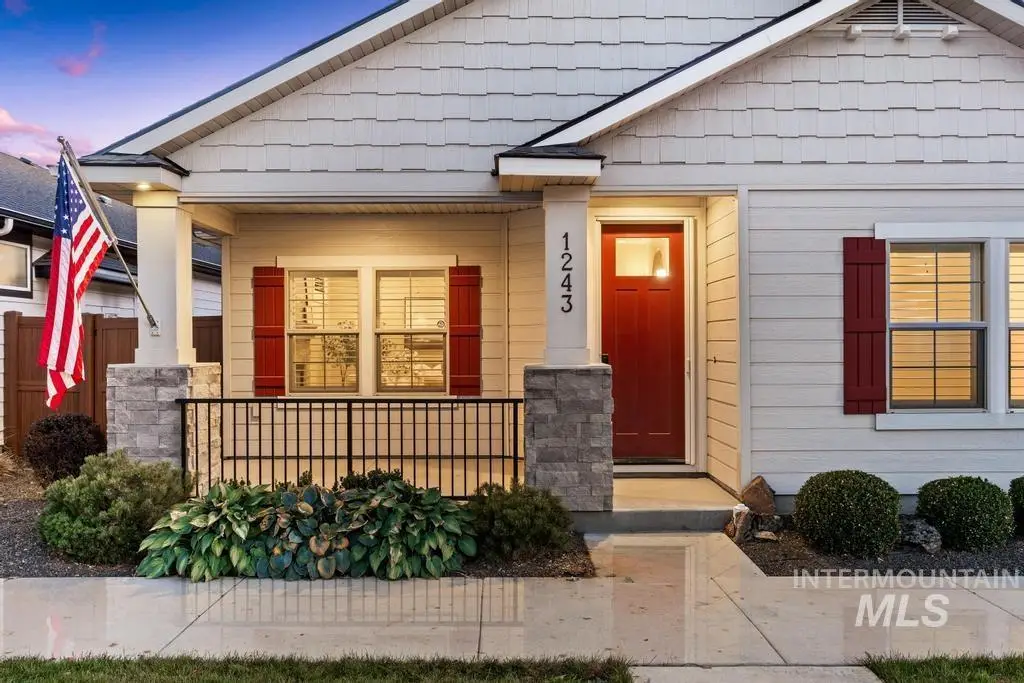 1243 E Prairiefire St, Meridian, ID 83646 - #1