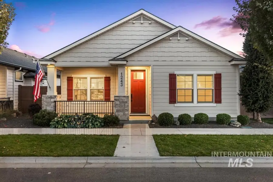 1243 E Prairiefire St, Meridian, ID 83646 - #2