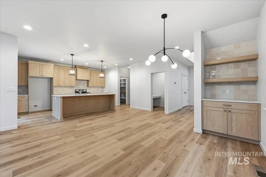 9647 W Kate Dr, Boise, ID 83714 - #2